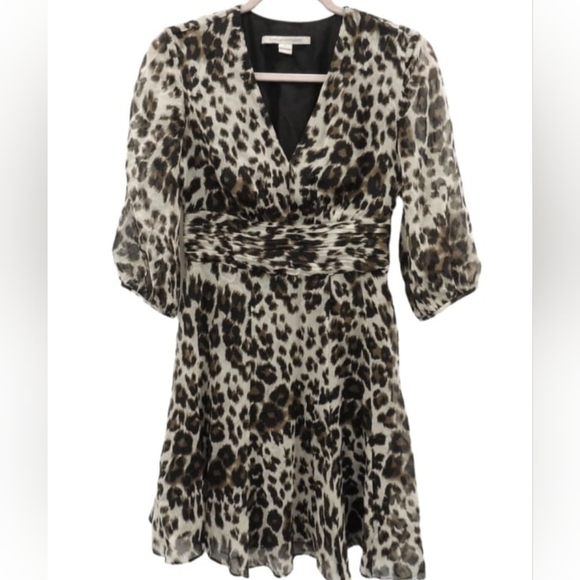Diane Von Furstenburgh Women's Long Sleeve A Line Dress Snow Cheetah Size 2 - Picture 1 of 5